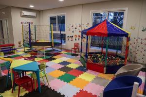 Flat Conforto Amplo com Piscina Climatizada - 404