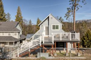 Mountain View Apartment