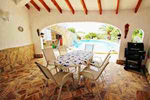 Alfredo - charming villa with private pool in Benissa