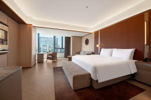 青岛 Crystal Hotel Qingdao The Mall of Splendors 酒店 套房