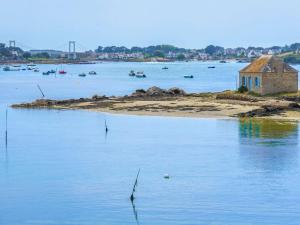 Appartements Confortable T2 Residence Calme avec Balcons et Parking - FR-1-479-233 : photos des chambres