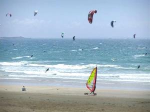 Appartements Confortable T2 Residence Calme avec Balcons et Parking - FR-1-479-233 : photos des chambres