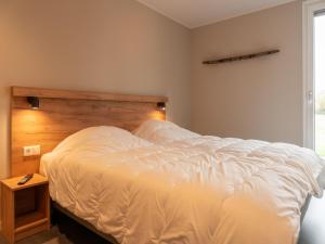 Holiday home in Sint Nicolaasga by the water