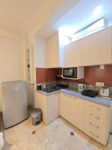 Classic Balinese Stay Jayakarta - 5 min walk to Kuta beach AC WiFi !