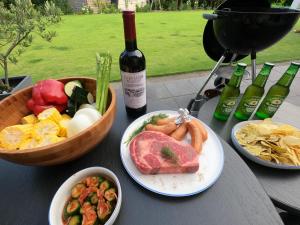 爽やかな風吹き抜けるデザイナーズ邸,螺旋階段,BBQ,サウナCasa SoleLuna