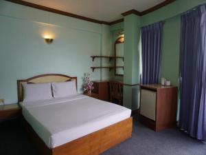 Tanaphat Hatyai Hotel