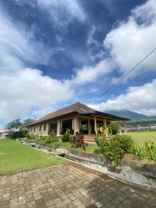 Bedugul Lake View Inn