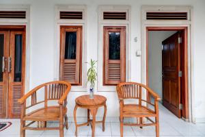 Collection O Budget Door Legian Inn @Poppies Road