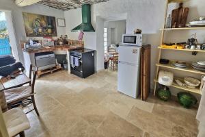 Villas Les Bulles de Montfort - WiFi - Parking gratuit & Cuisine : photos des chambres
