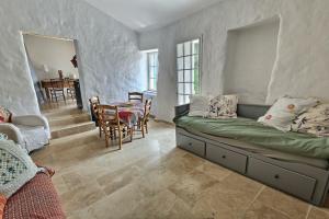 Villas Les Bulles de Montfort - WiFi - Parking gratuit & Cuisine : photos des chambres