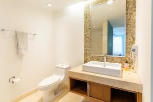 2BR in Anah Playa - Prime Location with Pool