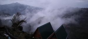 RIYA WOOD HOUSE Kodaikanal
