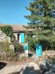 Villas Les Bulles de Montfort - WiFi - Parking gratuit & Cuisine : photos des chambres