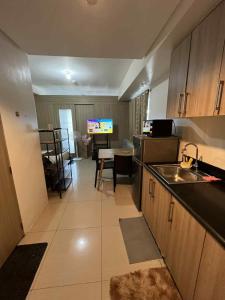 Cozy 2 Beds Near Mall of Asia