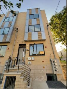 City 3Bed3BAKing Beds,Washer & Dryer,Free Parking