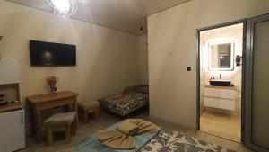Triple Room with Mountain View room in Lisnyi