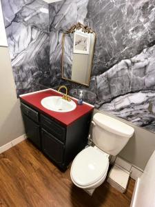 King and Double and Shared Hot Tub – Shiraz