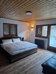 Zum schwarzen Hirsch