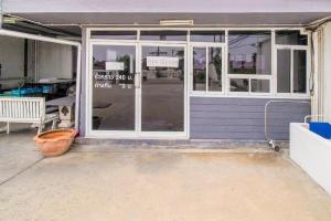 OYO 622 Sixsense Hotel