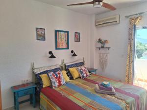 Stylish house with swimming pool,near beach & town, wifi