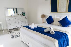 Hummingbird Lake Villa- Kandy