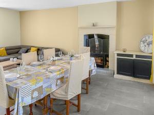 Maisons de vacances Maison Confortable Proche des Plages : photos des chambres