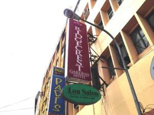 Ridgecrest Gardens Hotel