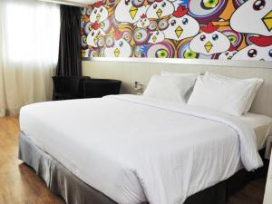 Nite and Day Batam Jodoh Square