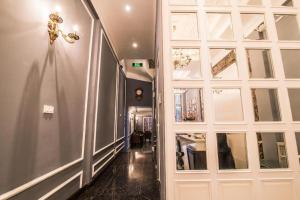 Ha Noi Crystal Pearl Hotel