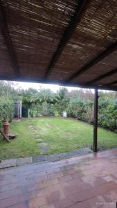 Casa indipendente con giardino - piscina e tennis condominiali tra Orbetello ed Ansedonia