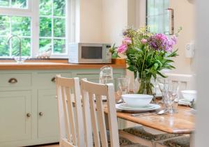 Alices Cottage