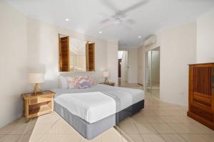 Anchorage 6 & Free Buggy- Hamilton Island