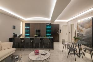 SEA BREEZE Luxury Appt