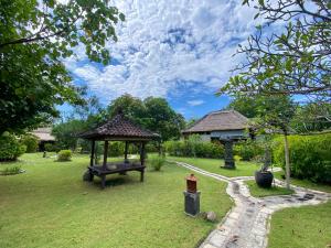 Sunia Loka Bungalows & Dive Center