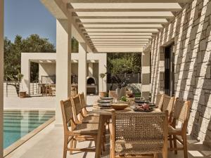 Olithera Villa, Private Pool & 1acre Green Land, By ThinkVilla