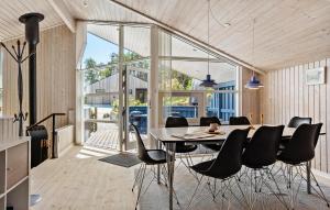 3 Bedroom Awesome Home In Ebeltoft