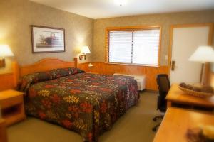 King Room room in Poulsbo Inn & Suites