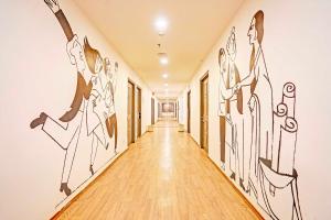 Collection O Mukut Bazar