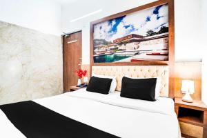 Collection O Shayam Nagar Metro Station Jaipur