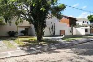 Pousada Floripa Lodge - 伊比拉奎拉