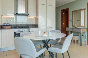 Vacay Lettings - Marina Gate 2