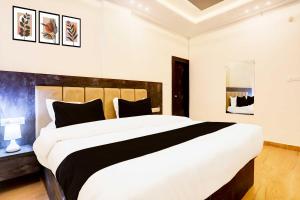 Super Townhouse Pahadiya
