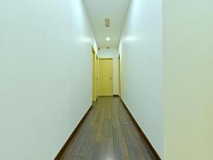 Capital O 90674 4S Hotel