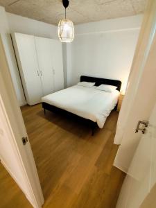 Dúplex soleado cerca del mar