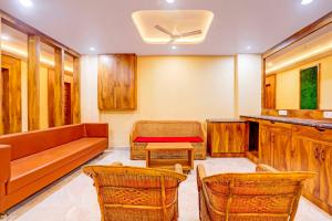 Townhouse Oak Dhanbad Central Near Golf Ground