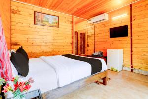 Collection O Morjim Beach