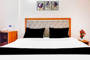 Townhouse Oak Pune Sant Nagar Wagholi Road Bus Station