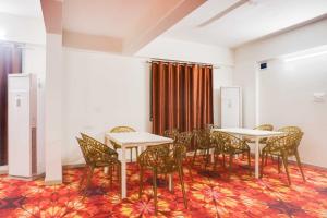 Collection O Pune Sant Nagar Wagholi Road Bus Station