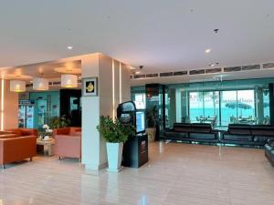 Golden Dragon Beach Resort Pattaya (Bang Lamung)