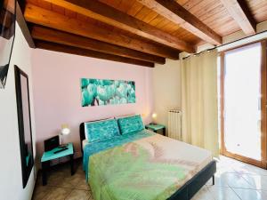 Desenzano Central Apartment with balcony